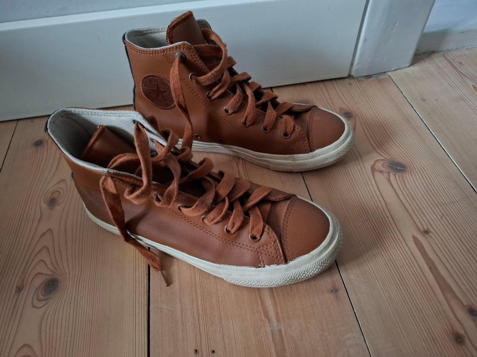 Mooie bruine Converse All Stars veterschoenen in maat 35., Ophalen of Verzenden, Zo goed als nieuw, Jongen of Meisje, Schoenen