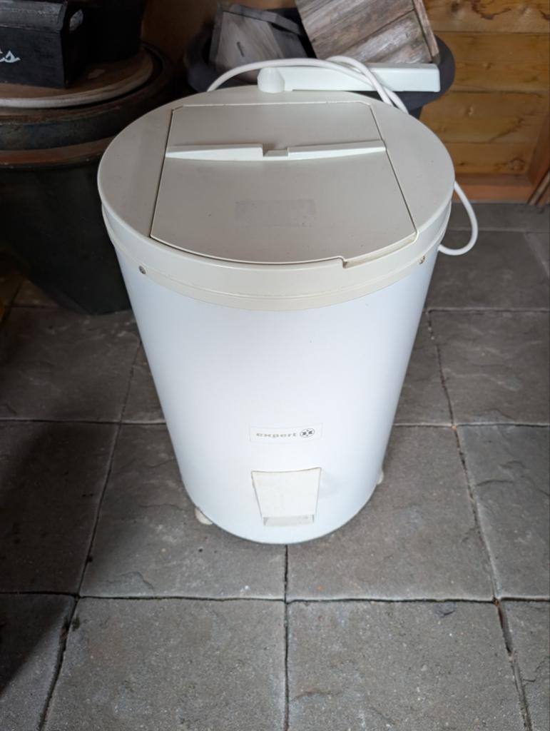 Compacte centrifuge voor kleine wasjes, Ophalen, Minder dan 4 kg, Bovenlader, 85 tot 90 cm