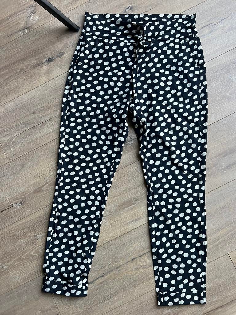 Studio anneloes travelstof broek zwart beige maat M, Maat 38/40 (M), Zwart, Ophalen of Verzenden, Zo goed als nieuw