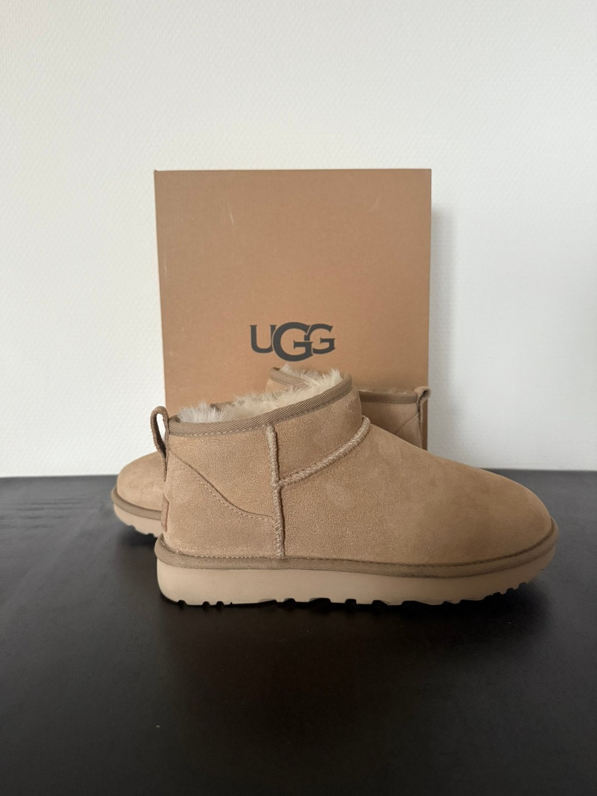 UGG Laarzen Nieuw, Ophalen of Verzenden, Nieuw