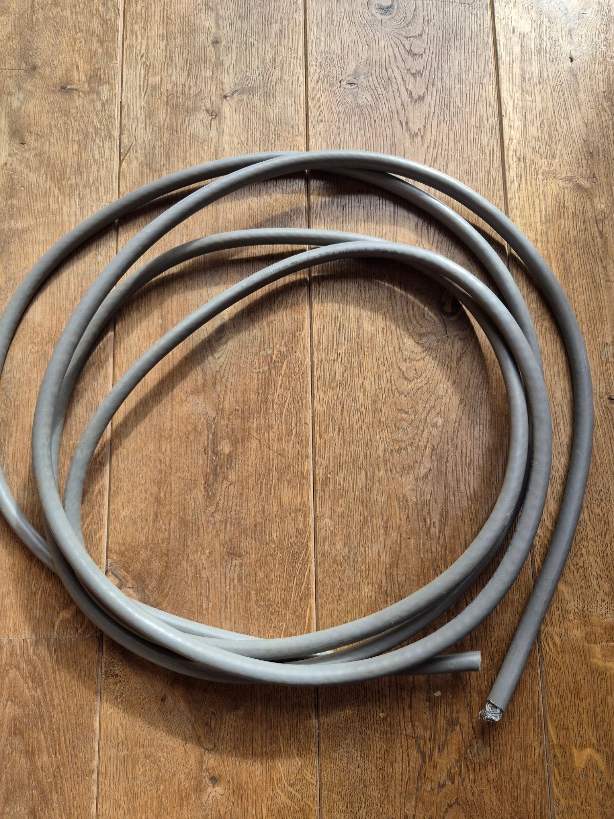 Grondkabel YMVK-as 3x2,5 mm² + as2,5mm2 grijs 5m, Doe-het-zelf en Verbouw, Ophalen of Verzenden, Nieuw, Overige merken, Kabel of Snoer