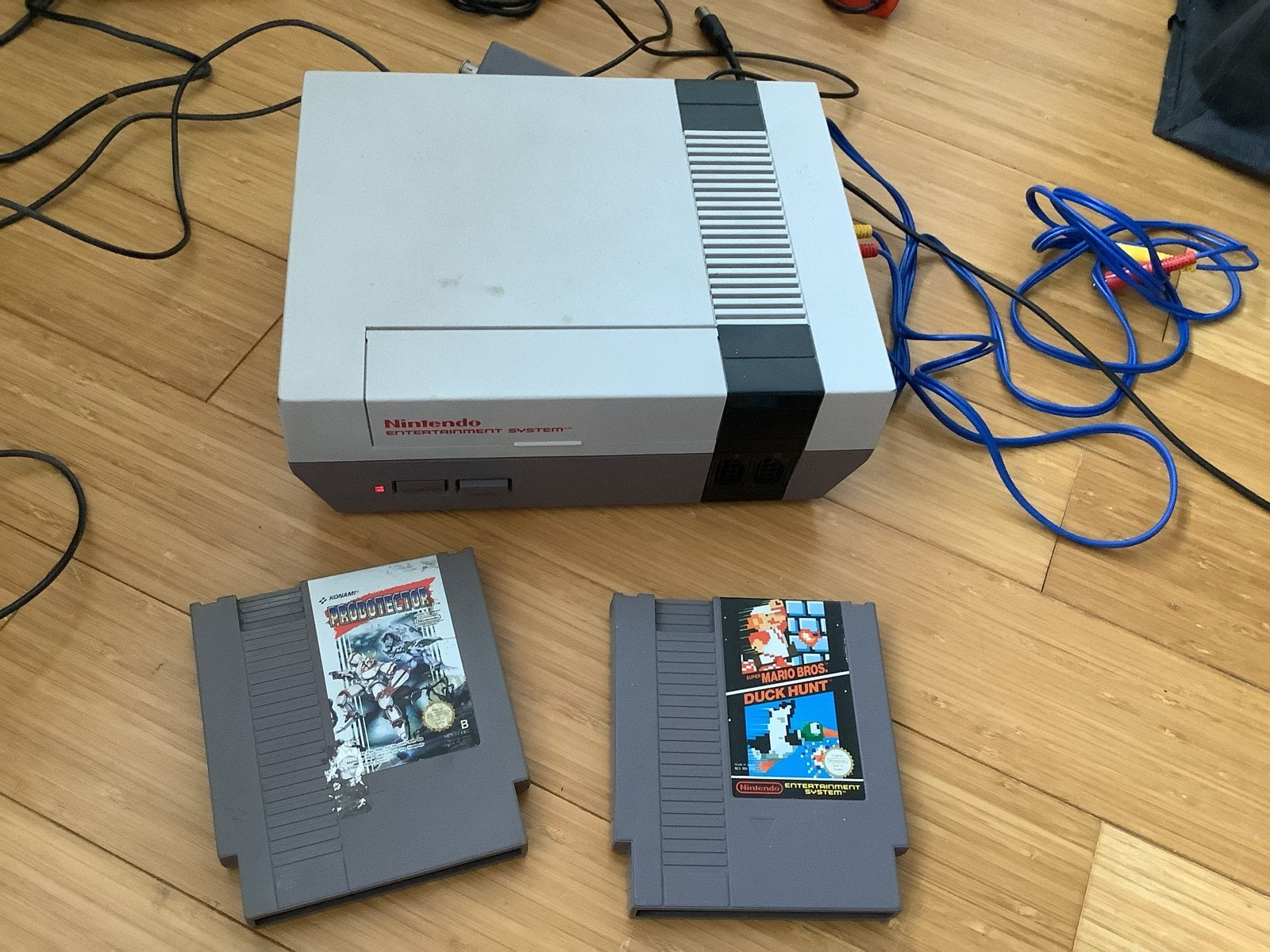 Nintendo Entertainment System (NES) met games en accessoires, Spelcomputers en Games, Ophalen of Verzenden, Gebruikt, Met 2 controllers