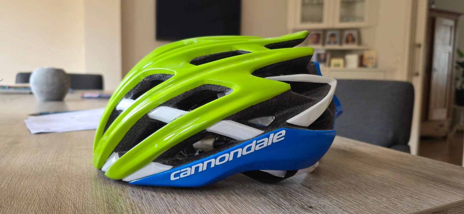 Cannondale fietshelm - Maat 52-58cm, lichtgewicht (225 gram), Ophalen, Gebruikt, Overige maten, Cannondale