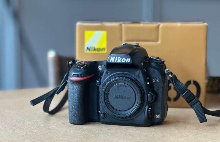 Nikon D750 body (55.597 clicks) goede staat, Audio, Tv en Foto, Fotocamera's Digitaal, Spiegelreflex, Ophalen of Verzenden, Zo goed als nieuw