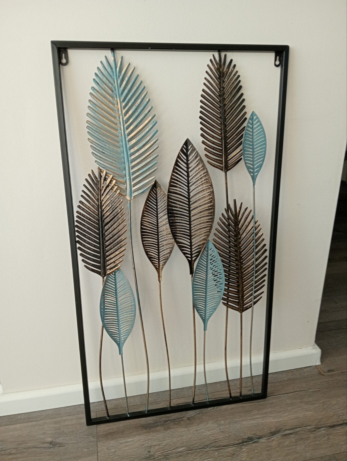 Metalen wanddecoratie met bladeren - Modern design, Ophalen, Metaal, Wandsculptuur, Meerkleurig
