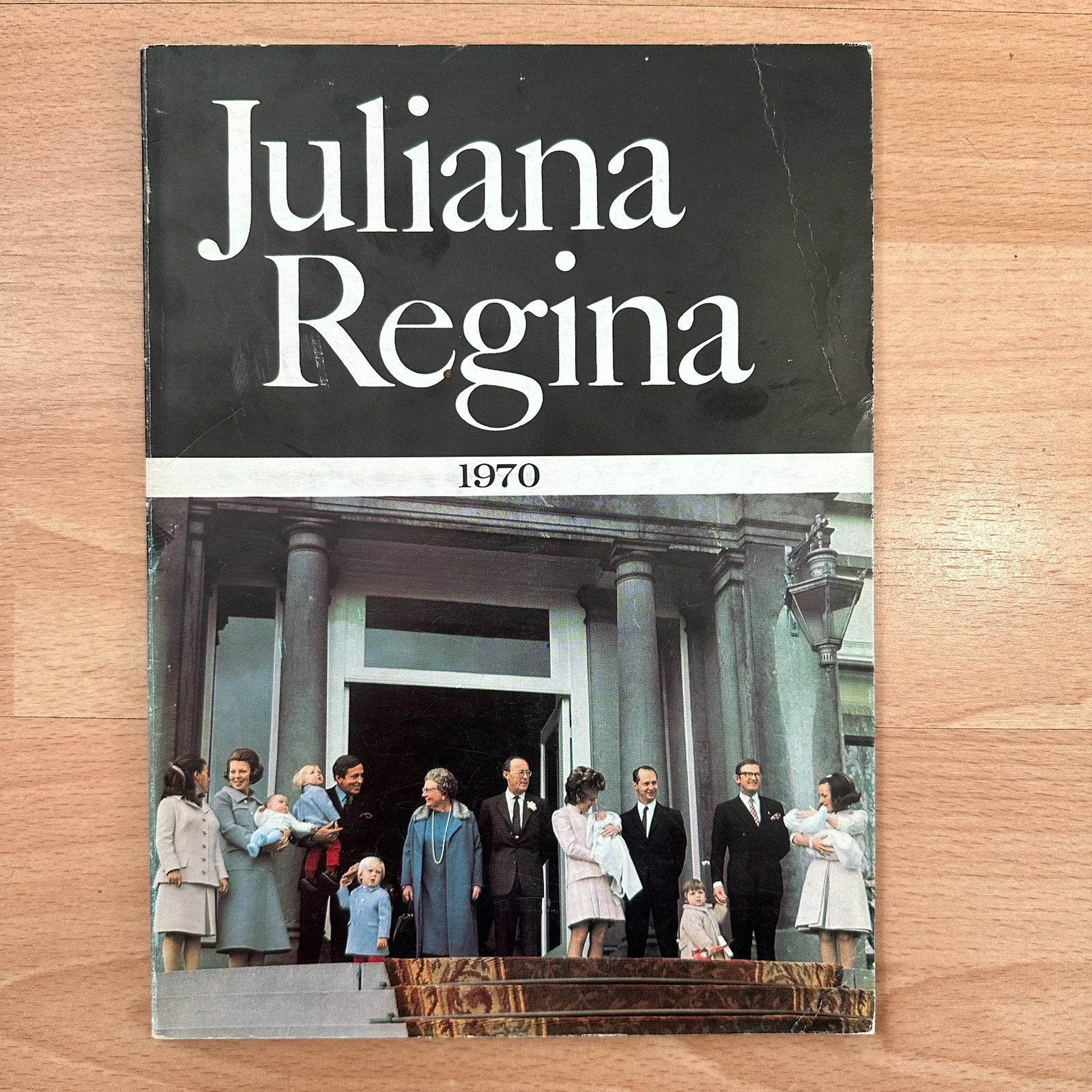 Koningin Juliana, Regina 1970, Verzamelen, Ophalen of Verzenden, Zo goed als nieuw, Tijdschrift of Boek