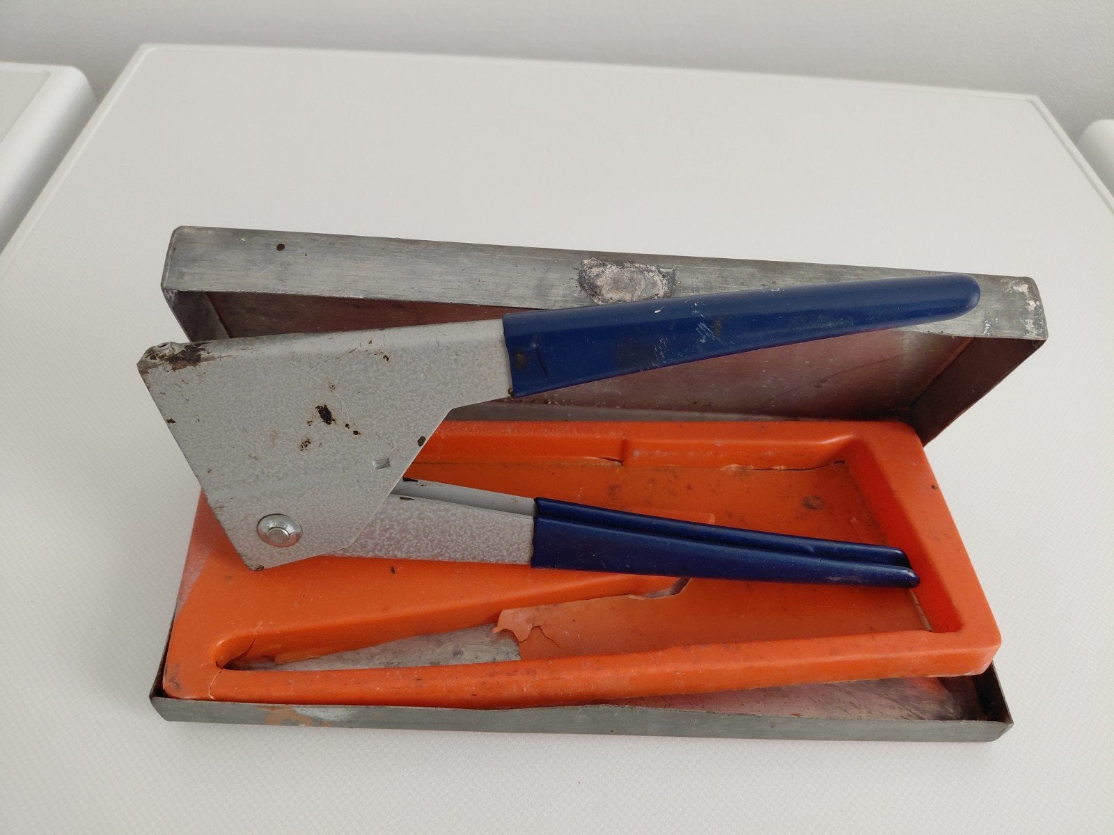 Blindklink nageltang, Ophalen