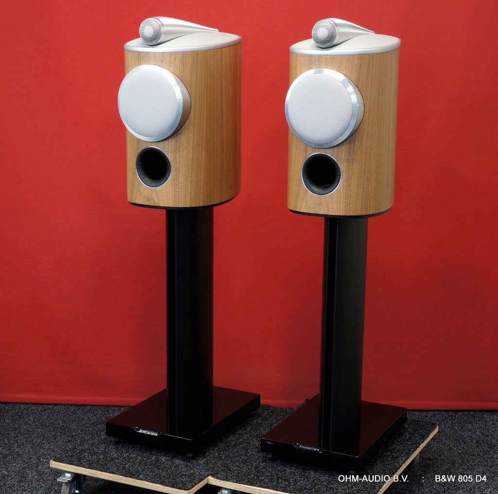 Bowers & Wilkins 805 D4 met FS-805 D4 Stands, Satijn Walnoot