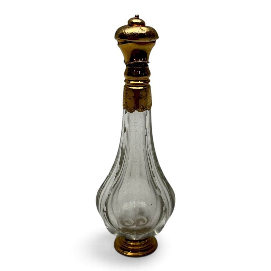 19e eeuwse kristallen parfumflacon, gouden montuur voet, Ophalen of Verzenden