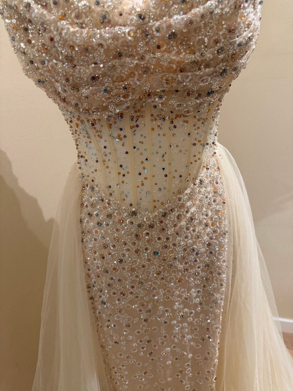 Exclusieve Handgemaakte Galajurk - Champagne/Nude, Maat 38/40 (M), Beige, Nieuw, Ophalen of Verzenden