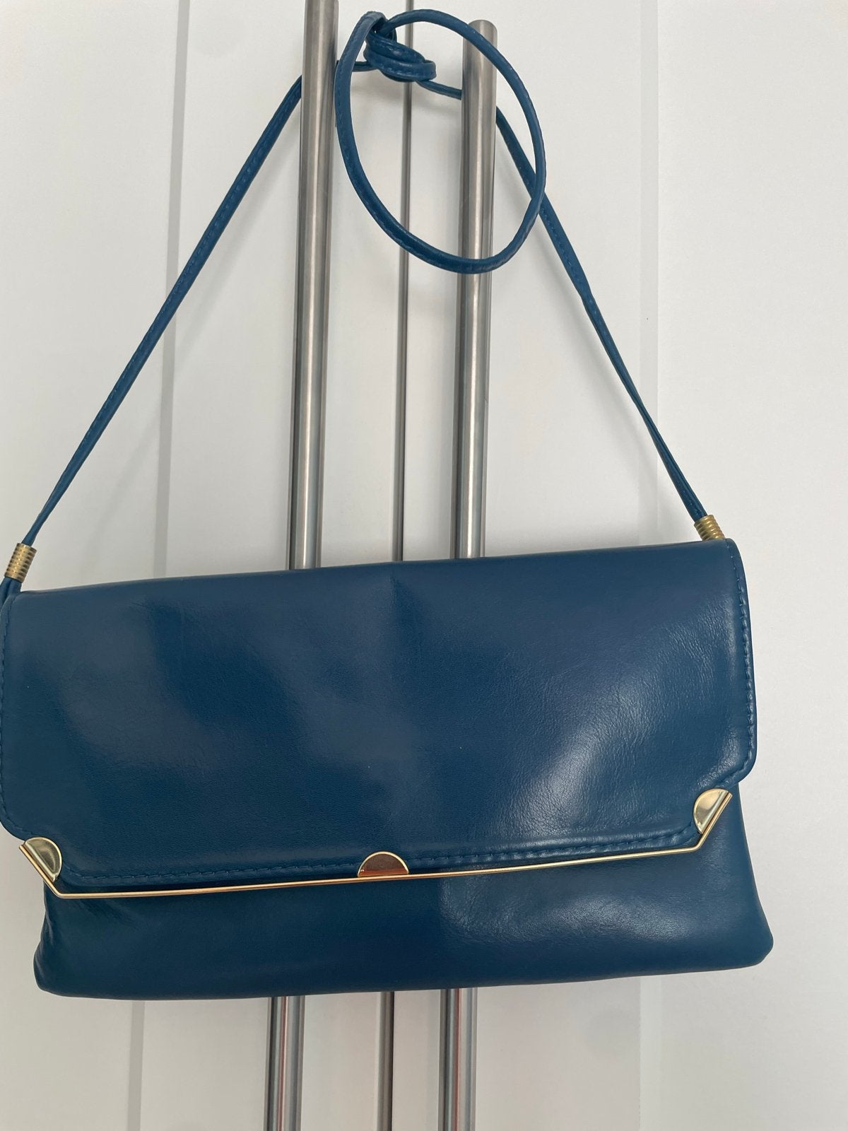 Vintage Blauwe Avondtas/Schoudertasje met Gouden Details, Ophalen of Verzenden, Zo goed als nieuw, Blauw, Avondtasje