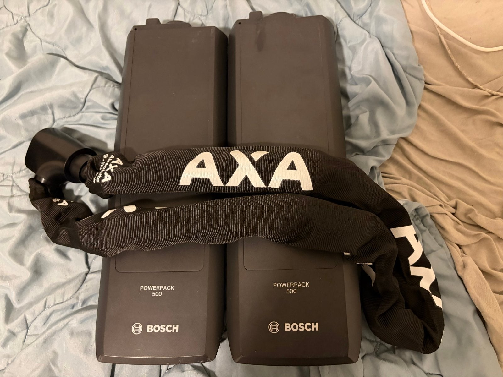 2x Bosch PowerPack 500 accu + AXA Absolute kettingslot NEW, Fietsen en Brommers, Zo goed als nieuw