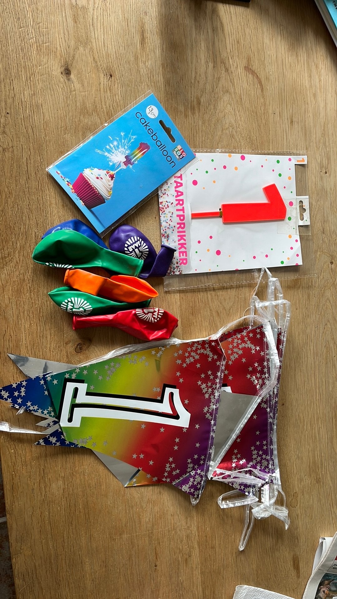 Verjaardag 1 jaar - gratis af te halen, Ophalen, Zo goed als nieuw, Versiering, Verjaardag