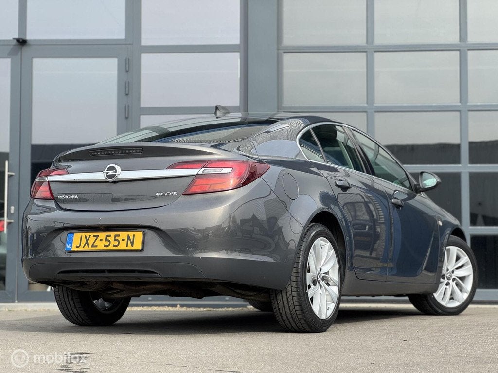 Opel Insignia 1.4 T EcoFLEX Edition LEDER / NAVI / CAMERA, Auto's, Opel, Voorwielaandrijving, 730 kg, Euro 6, 4 cilinders