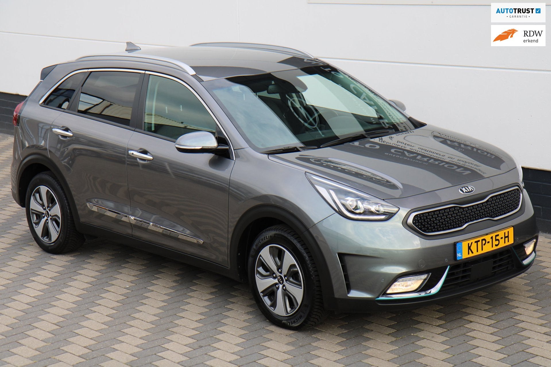 Kia Niro 1.6 GDi PHEV Carplay Camera Navi JBL Keyless !, 8 kWh, 77 km/l, Leder en Stof, Plug-in hybride