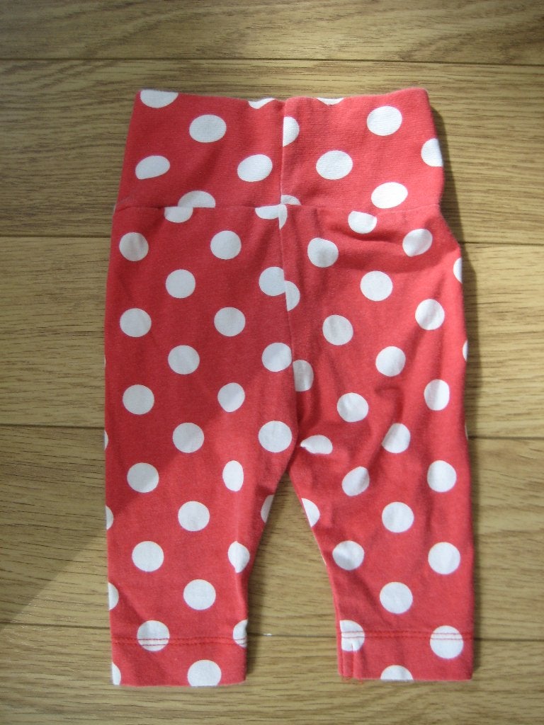 H&M babybroek maat 56 rood met witte stippen tailleband, Gebruikt, Broekje, Jongetje of Meisje, H&M