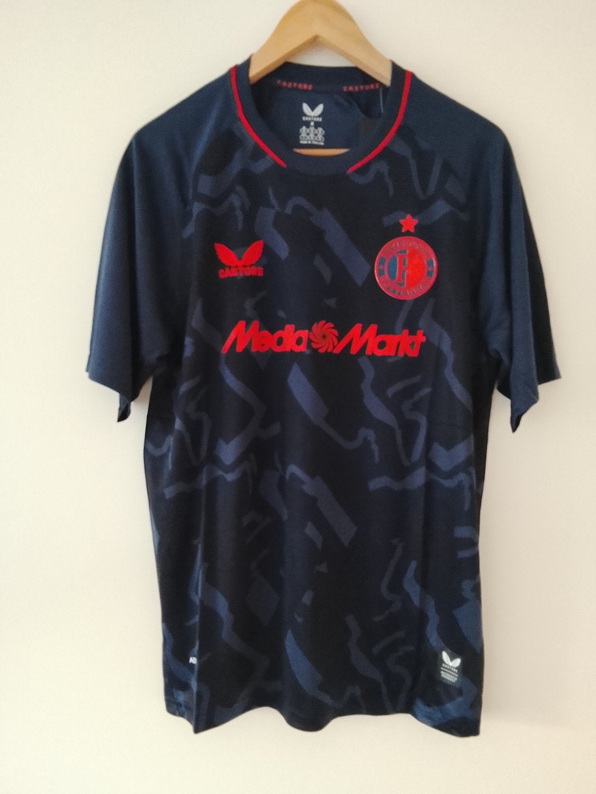 Feyenoord uitshirt 2026/2027 maat M, Maat M, Ophalen of Verzenden, Nieuw, Shirt