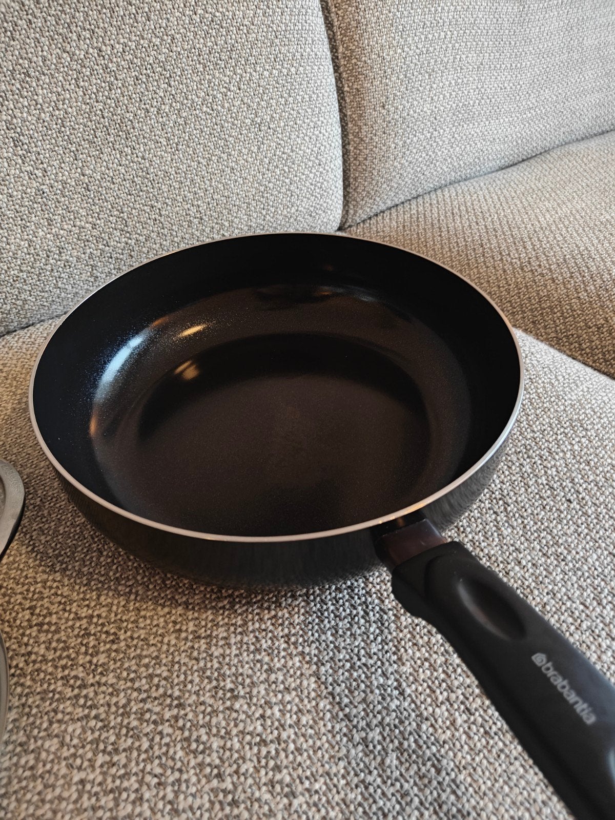 Brabantia koekenpan 28 cm met deksel, Ophalen, Koekenpan, Gebruikt, Rvs
