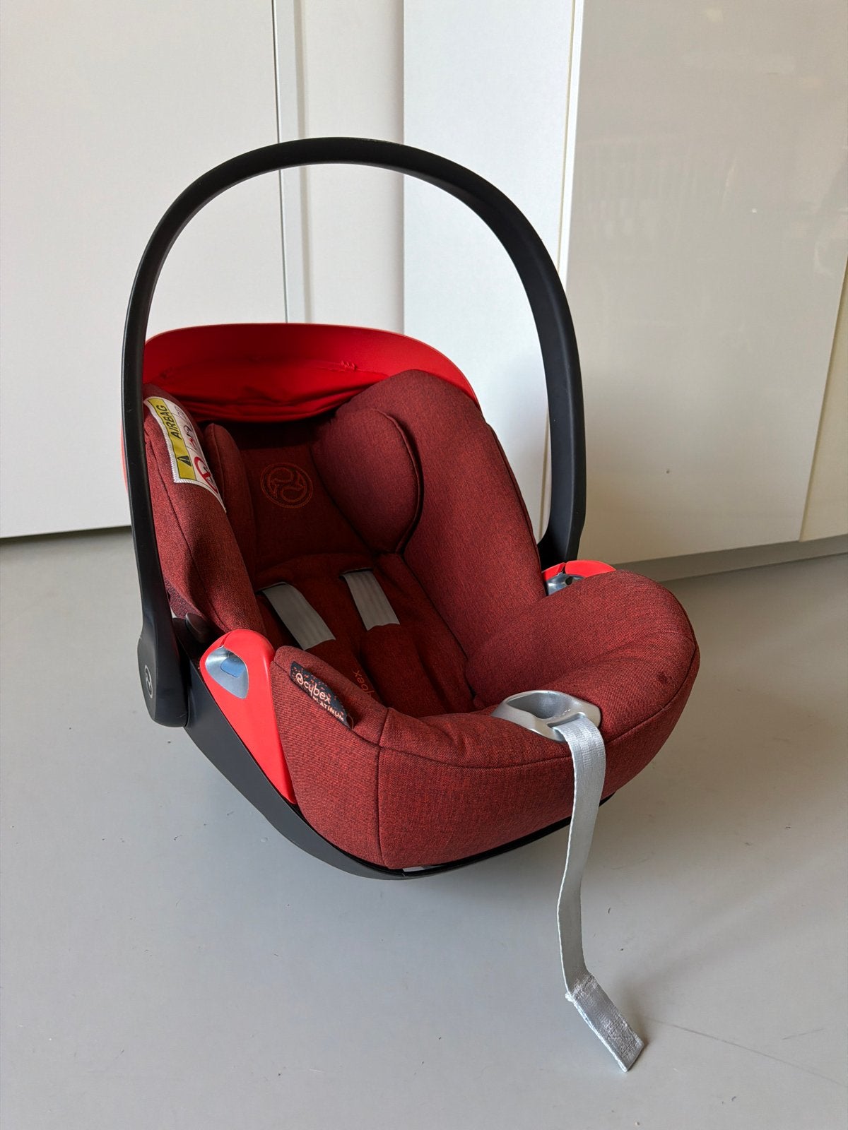 Cybex Zirona Z autostoel met base en babykussen, Gebruikt, 0 t/m 18 kg, Verstelbare rugleuning, Isofix