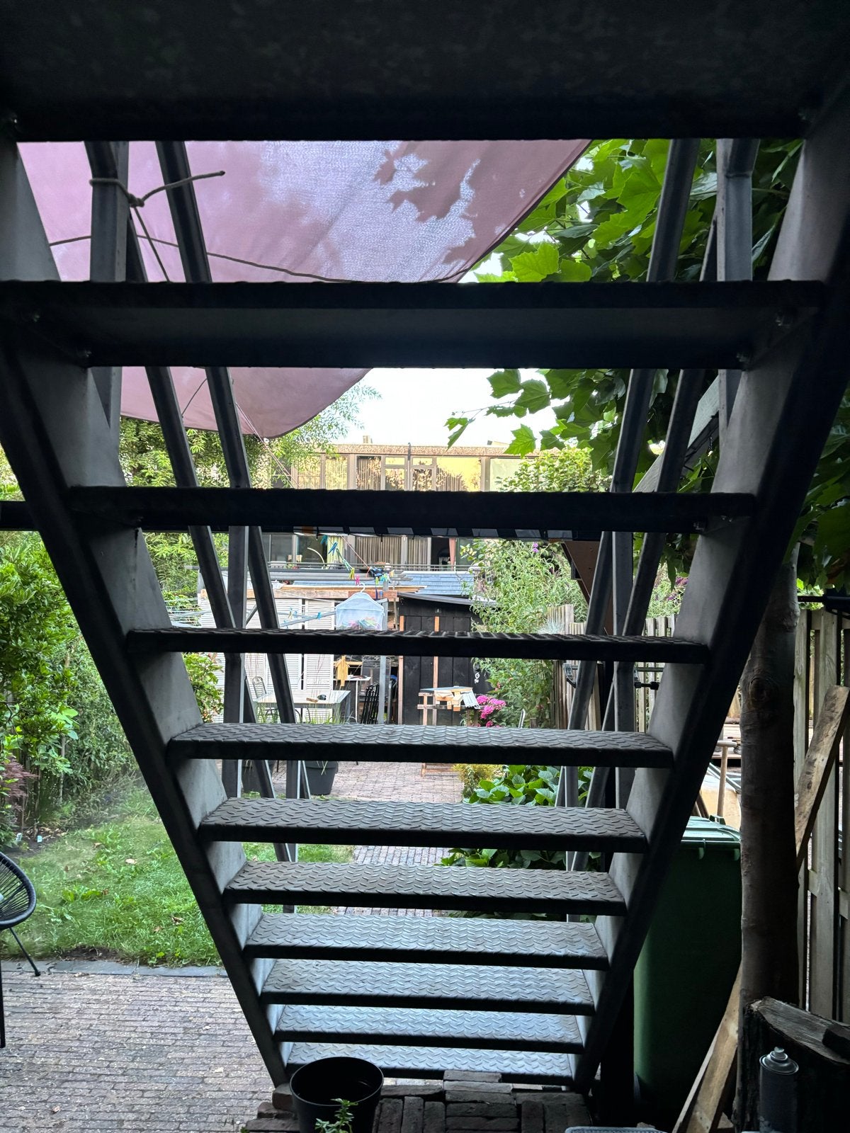 Stevige metalen buitentrap met leuning, Ophalen, Gebruikt, Trap, 2 tot 4 meter