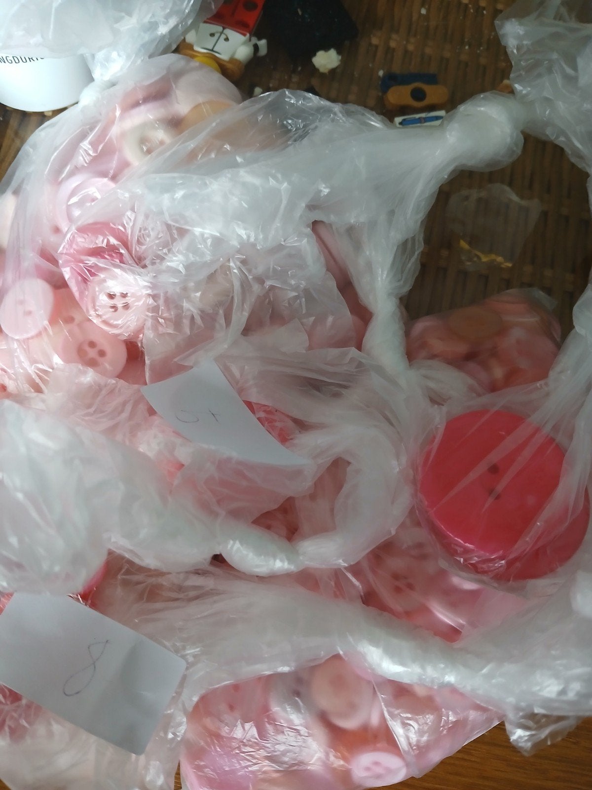 Grote partij roze knopen - Diverse maten, Hobby en Vrije tijd, Ophalen of Verzenden, Nieuw, Knoop of Knopen