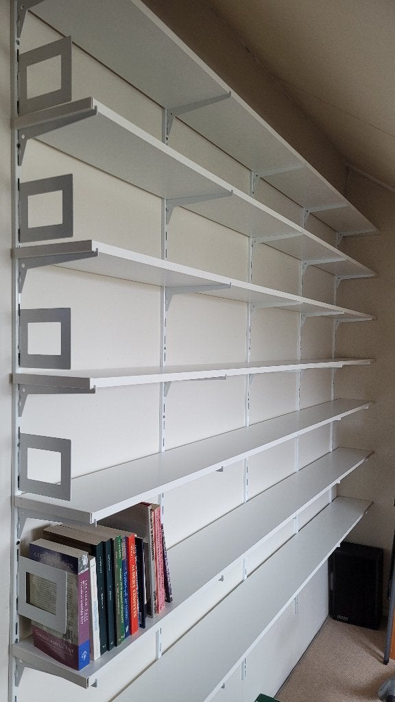 Rails en planken aan muur (F-Railset), ophalen in Amstelveen, Huis en Inrichting, Woonaccessoires | Wandplanken en Boekenplanken