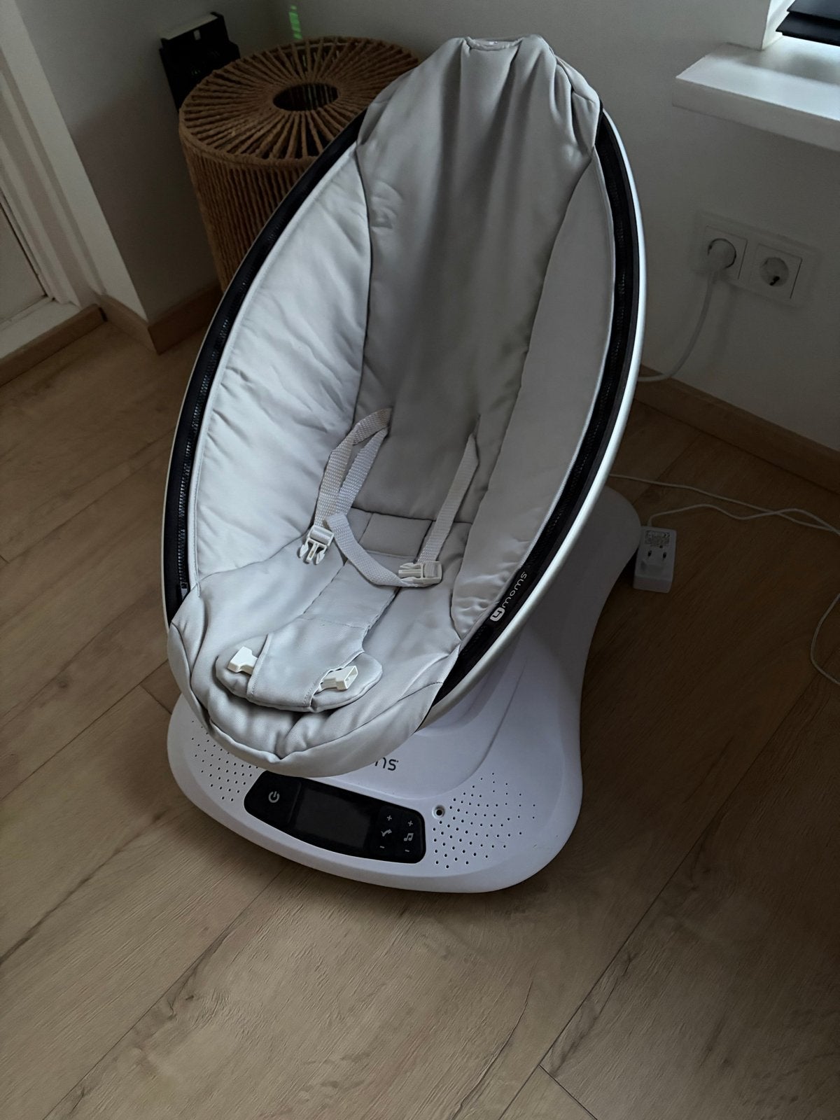 4moms MamaRoo babywieg/schommelstoel, Ophalen, Gebruikt