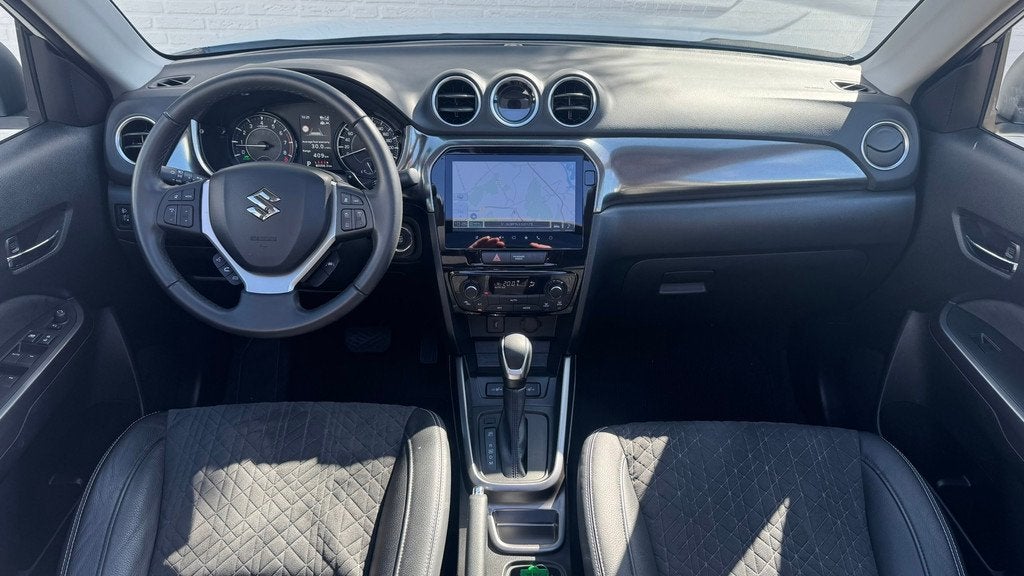 Suzuki VITARA 1.5 Hybrid Style Automaat Carplay Panorama Cam, Gebruikt, 4 cilinders, 400 kg, Wit