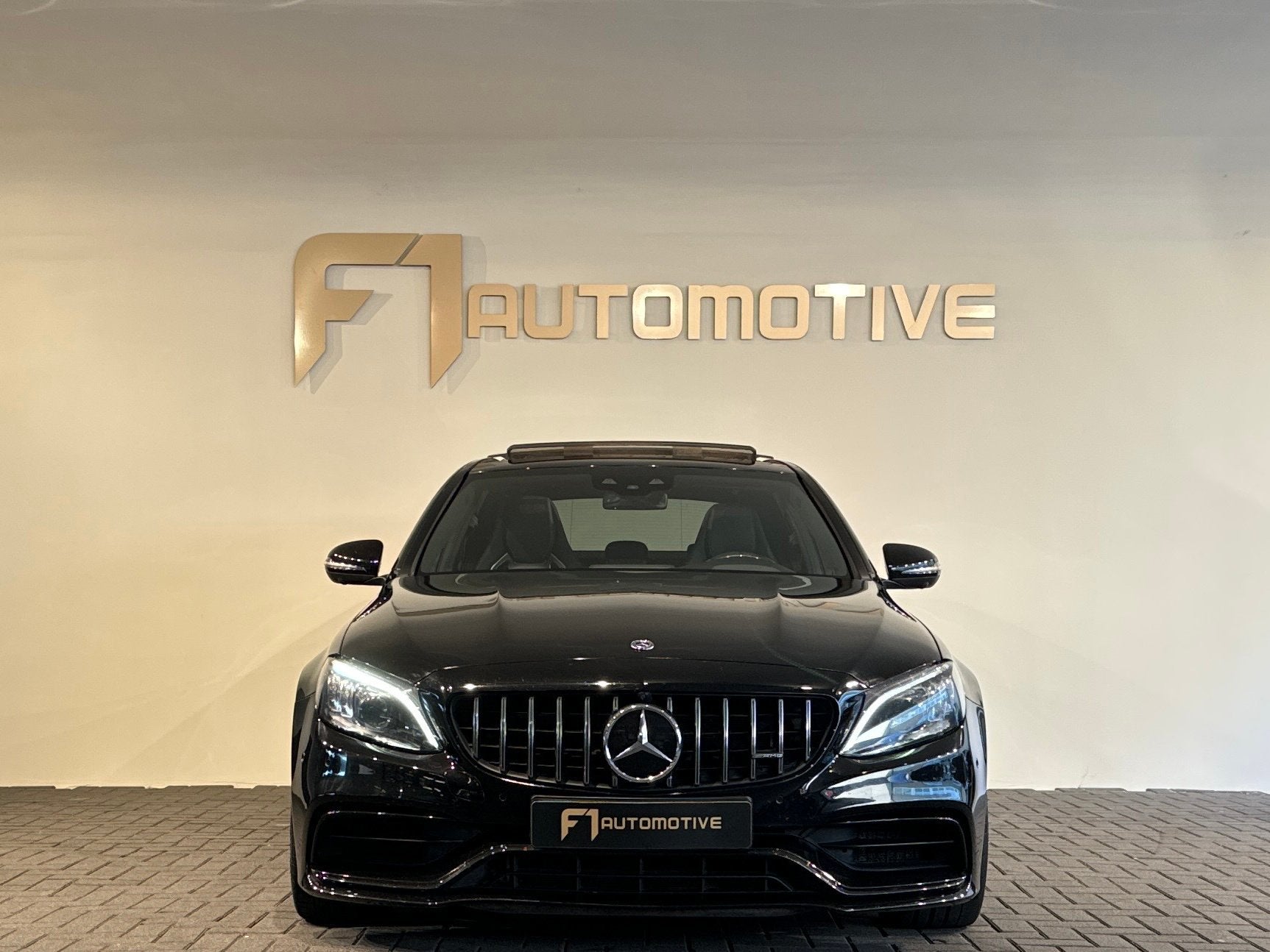 Mercedes-Benz C-klasse AMG 63 S Premium Pano|Ceramic|Kuipsto, Auto's, Achterwielaandrijving, Gebruikt, 510 pk, 1655 kg
