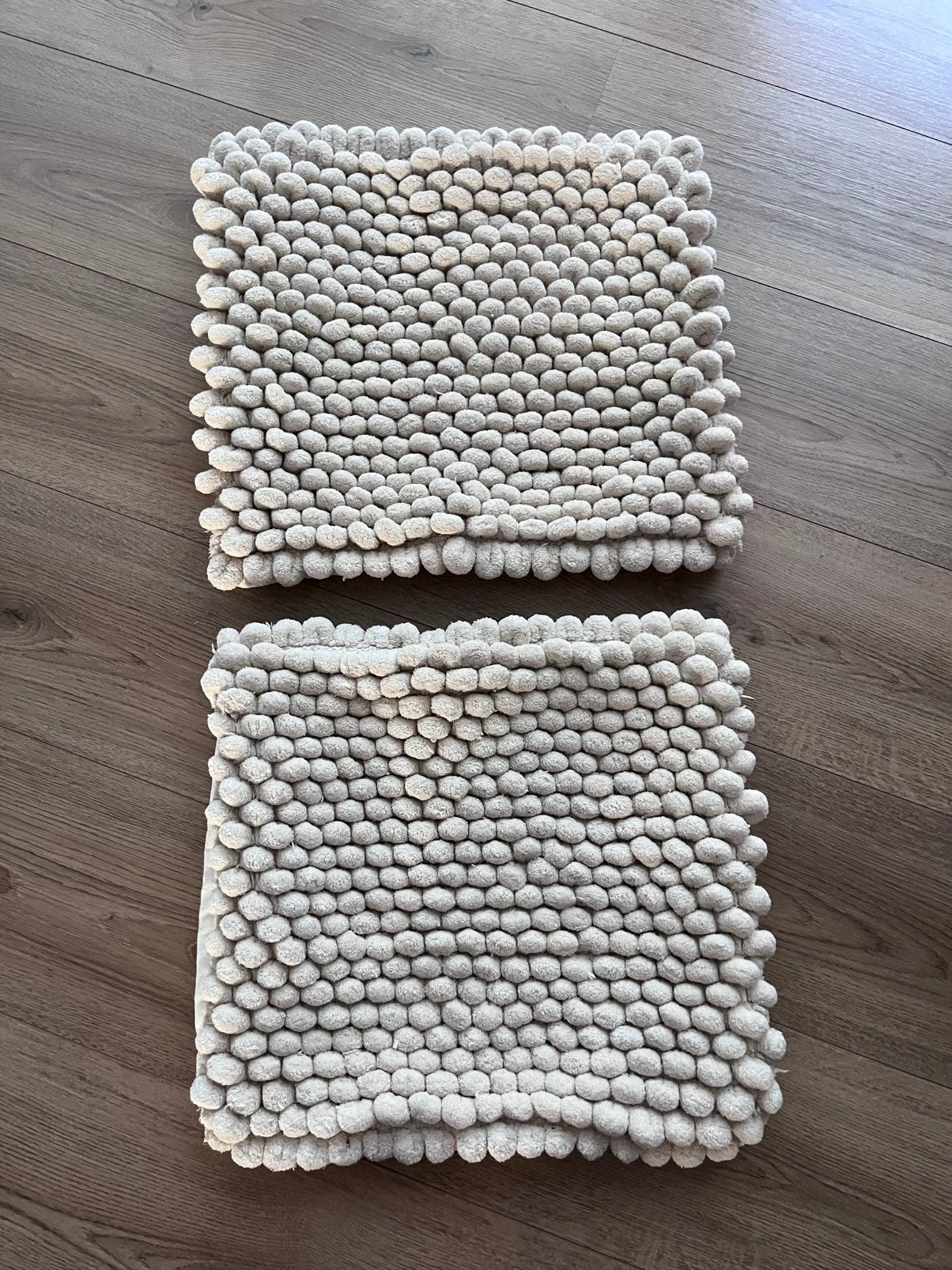 2 stevige knoop kussenhoezen 40x40cm, Ophalen of Verzenden, Zo goed als nieuw