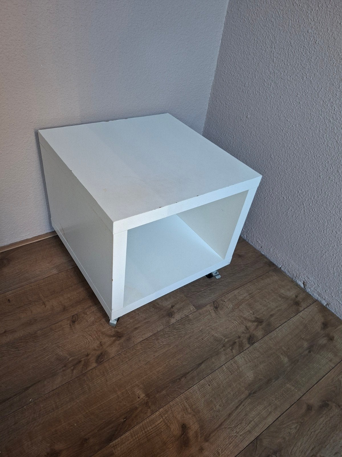 2 witte kastjes op wieltjes, Huis en Inrichting, Ophalen, Gebruikt