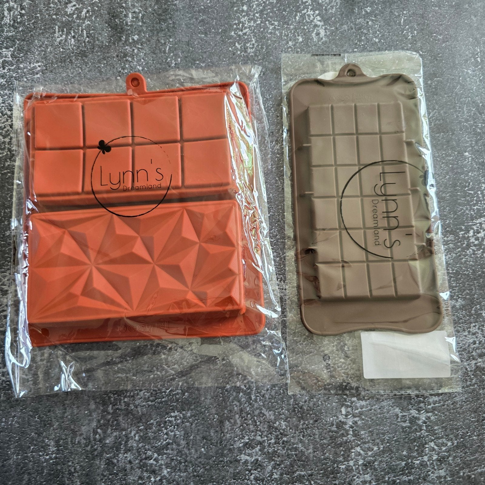 Set van 2 siliconen bakvormen - Mal voor chocoladerepen - 3, Ophalen of Verzenden, Nieuw, Taarten, Bakvorm