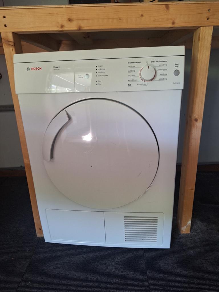 Bosch droger, 6 tot 8 kg, Ophalen of Verzenden, Condens, Minder dan 85 cm