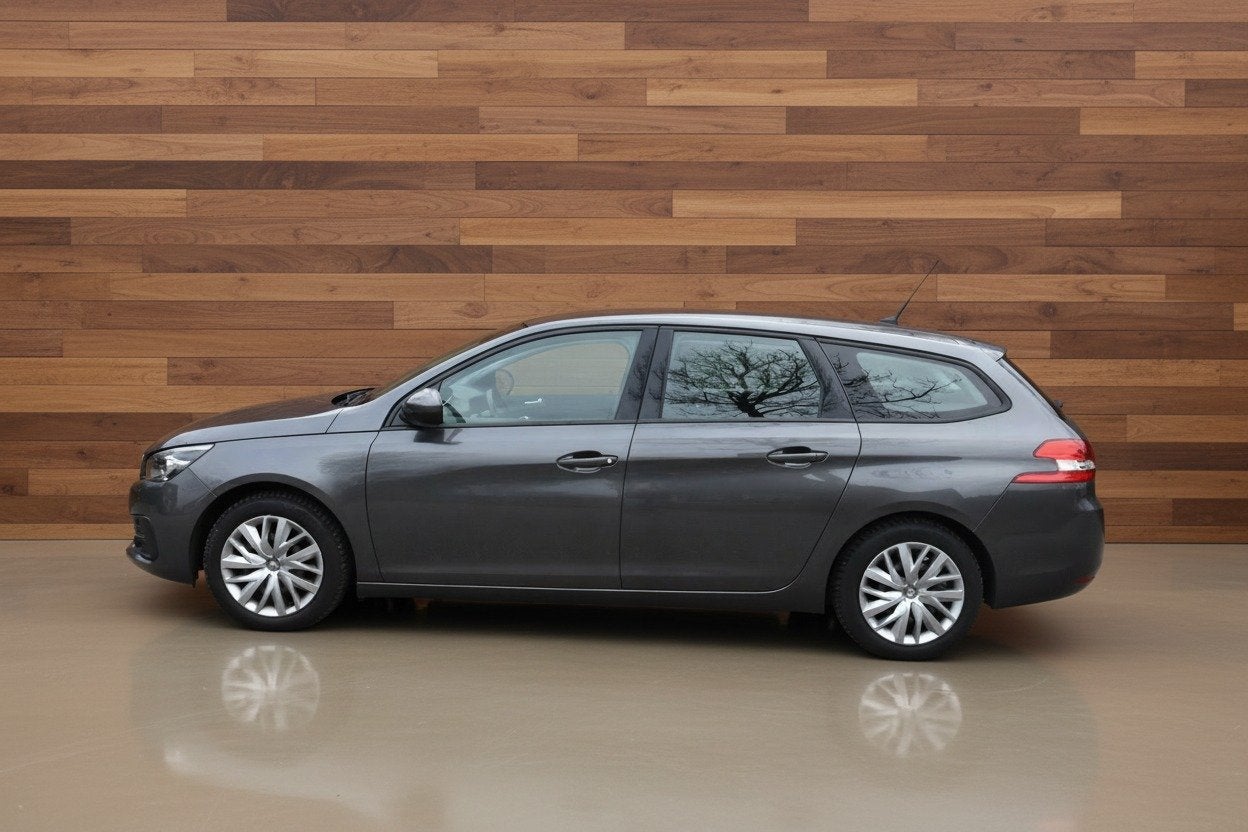 Peugeot 308 SW 1.2 PureTech Blue Lease | NAVI | CLIMA, Auto's, Voorwielaandrijving, Dealer onderhouden, Stof, Gebruikt