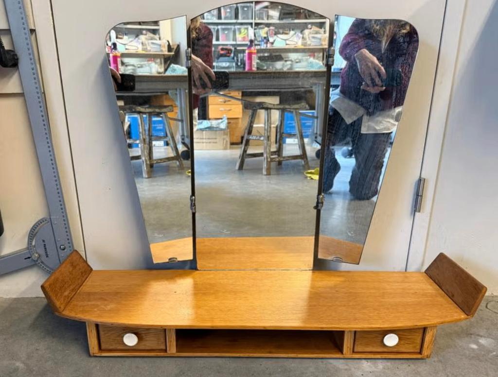 vintage design kaptafel met drieluik spiegel puntgaaf, Huis en Inrichting, Woonaccessoires | Spiegels, Ophalen of Verzenden, Zo goed als nieuw