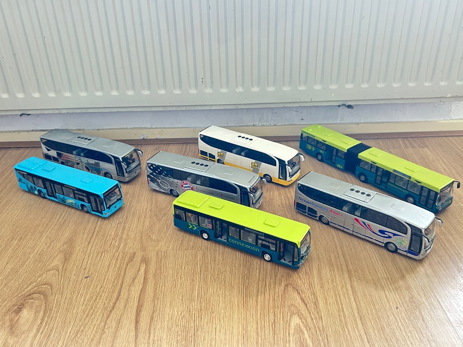 Dickie toys Reisbussen, Ophalen, Zo goed als nieuw, Bus of Vrachtwagen
