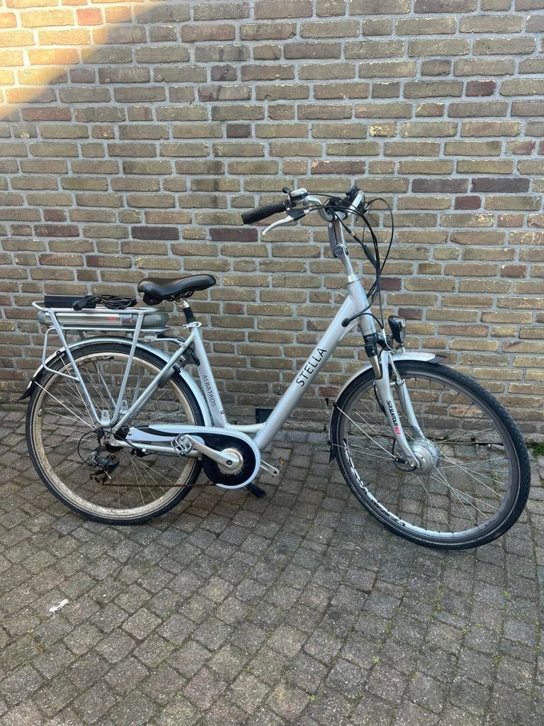 Stella elektrische fiets - Comfortabel, Gebruikt, 51 tot 55 cm, 30 tot 50 km per accu, Ophalen