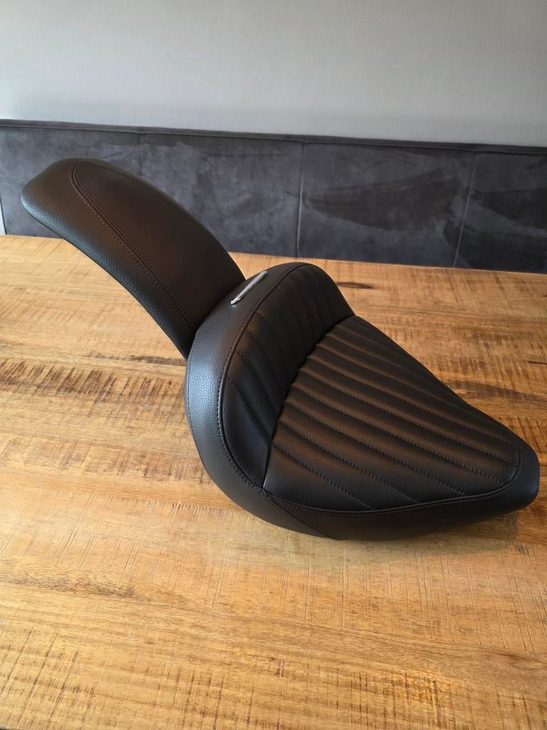 Te koop zeer mooi Harley Davidson zadel softail Fatboy, Motoren, Onderdelen | Harley-Davidson, Ophalen of Verzenden, Gebruikt