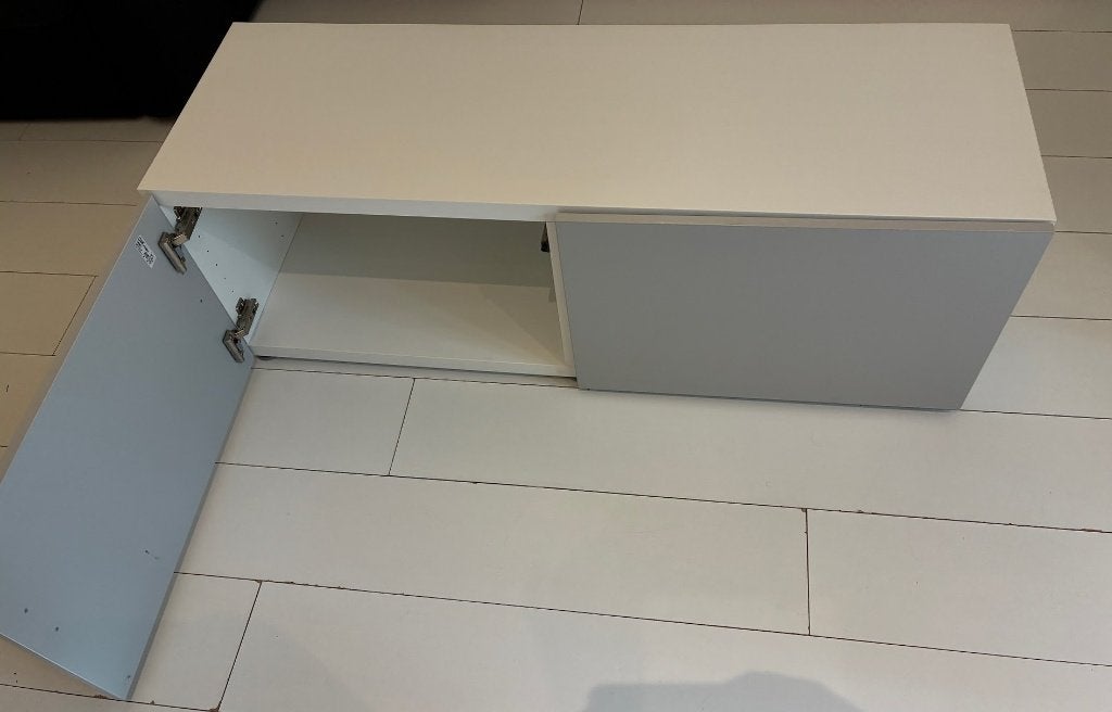 White-grey bench/ cupboard (120x41x41), Ophalen, Zo goed als nieuw