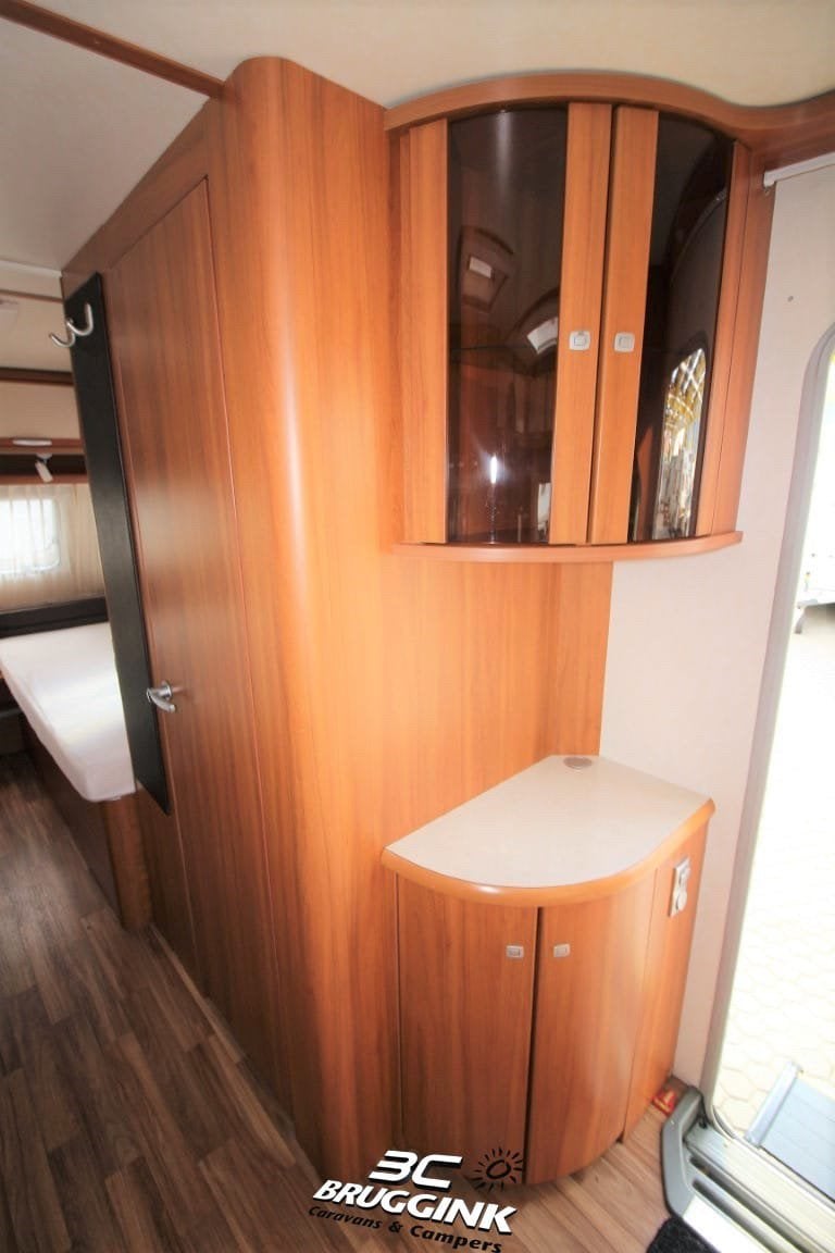 Caravan, Rondzit, Frans bed, Particulier, Schokbreker