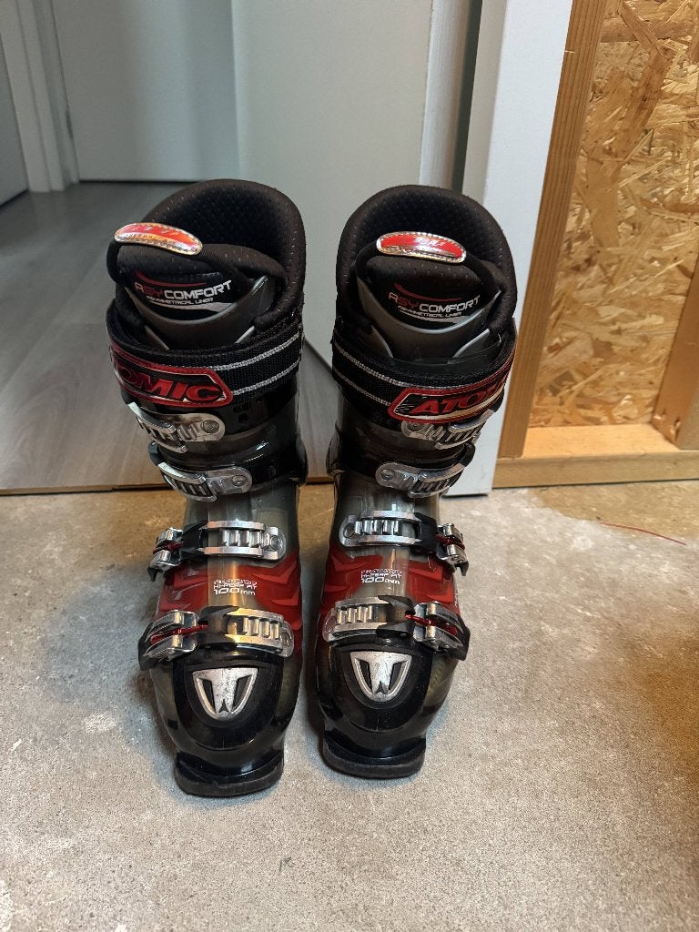 Ski's, stokken, skischoenen en helm, Ophalen, 160 tot 180 cm, Carve, Skiën