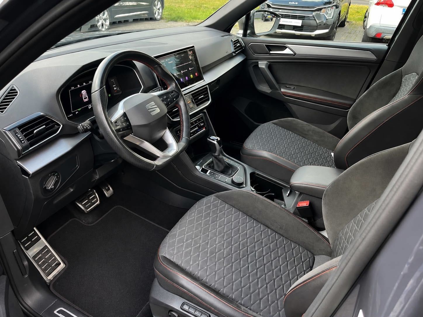 Seat TARRACO 1.4 TSI e-Hybrid PHEV FR Intense Memory|ACC|360, Auto's, Dealer onderhouden, 4 cilinders, Adaptive Cruise Control