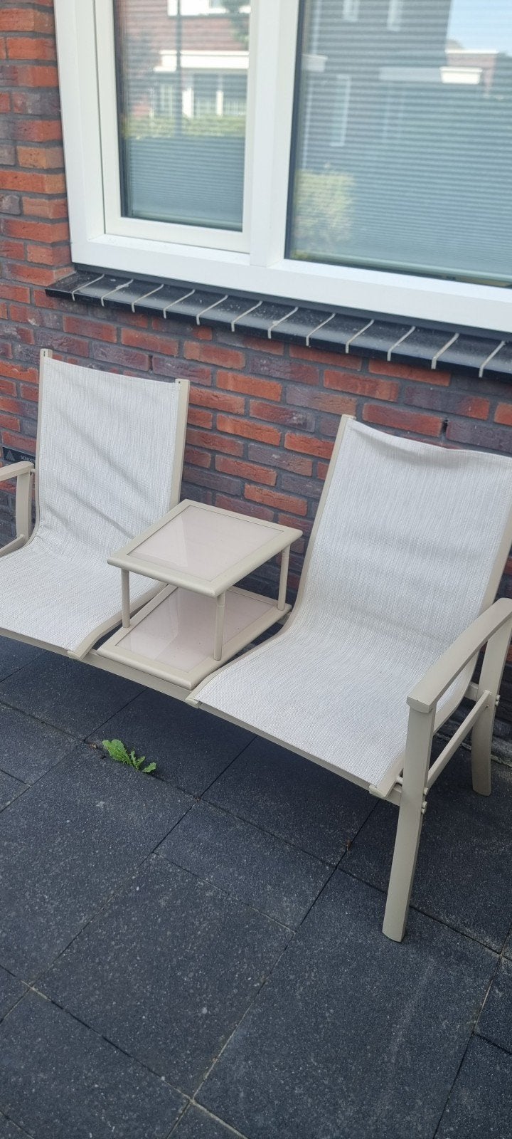 Tuinbank met tafeltje - 2-zits, Tuin en Terras, Tuinbanken, Ophalen, Zo goed als nieuw, Kunststof