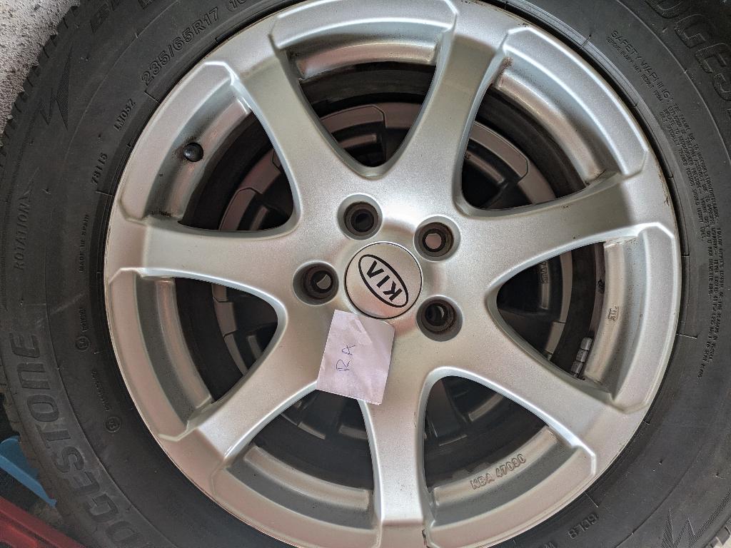 Bridgestone winterbanden op Anzio velgen 17inch (4 stuks), Auto-onderdelen, Banden en Velgen, Ophalen, Gebruikt, Banden en Velgen