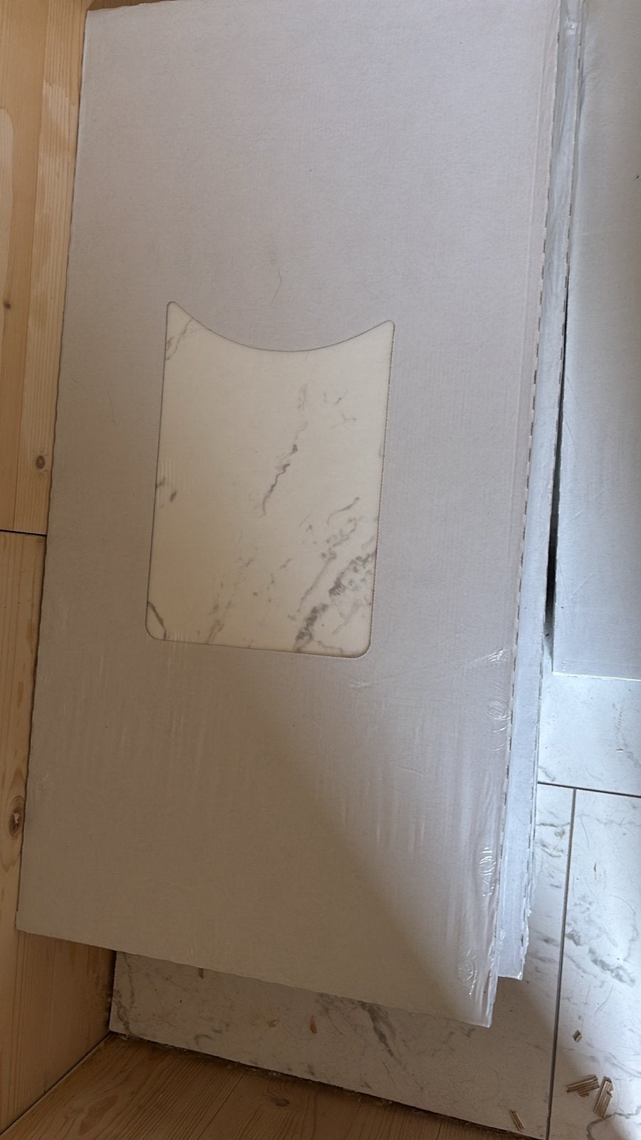 Nieuwe marmerlook vloerlaminaat, Ophalen, 60 cm of meer, Keramiek, Nieuw