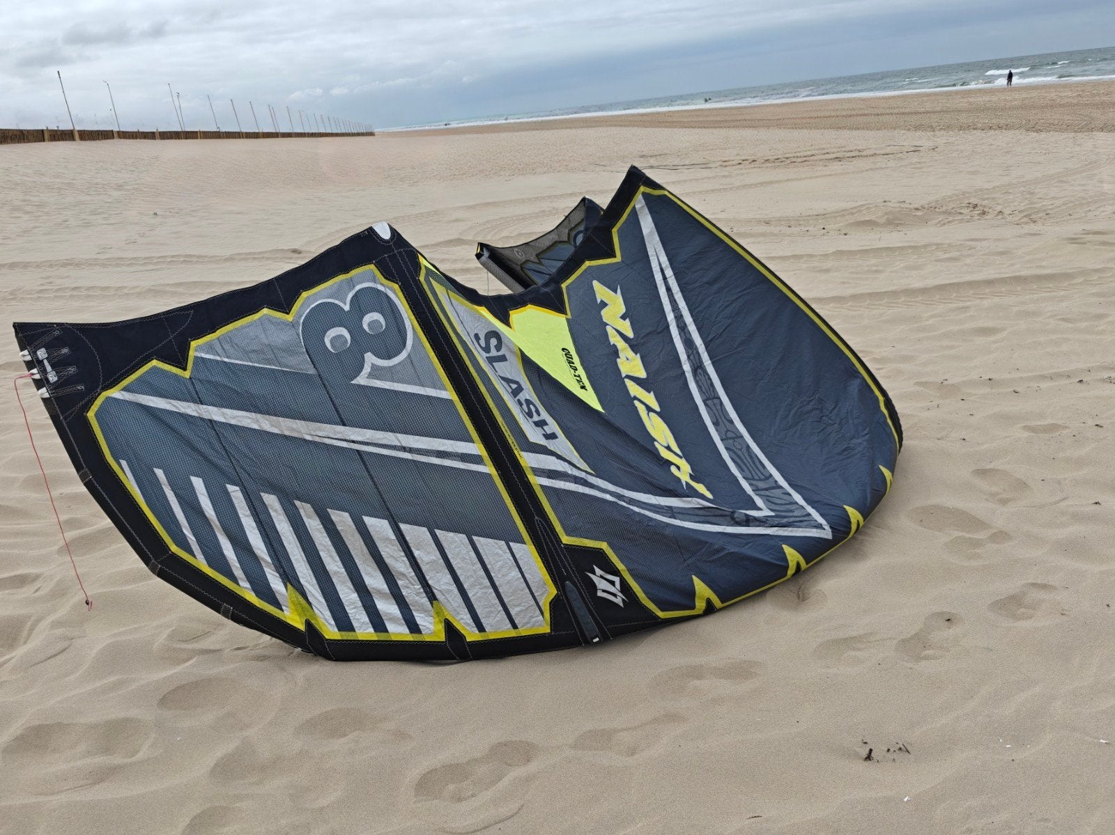 Naish Slash 8m Kite 2017 als Nieuw!, Watersport en Boten, Kitesurfen, 8 m², Geen board, Ophalen of Verzenden, Zo goed als nieuw