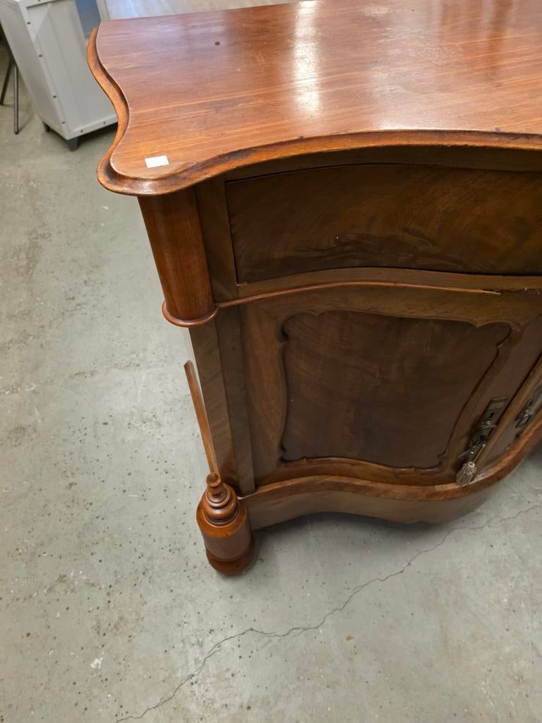Antiek dressoir hoogte 102cm Breedte 107cm Diepte 53cm, Ophalen, ., ., .