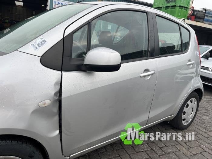 Portier 4Deurs links-voor van een Suzuki Splash, Gebruikt, -, Deur, -