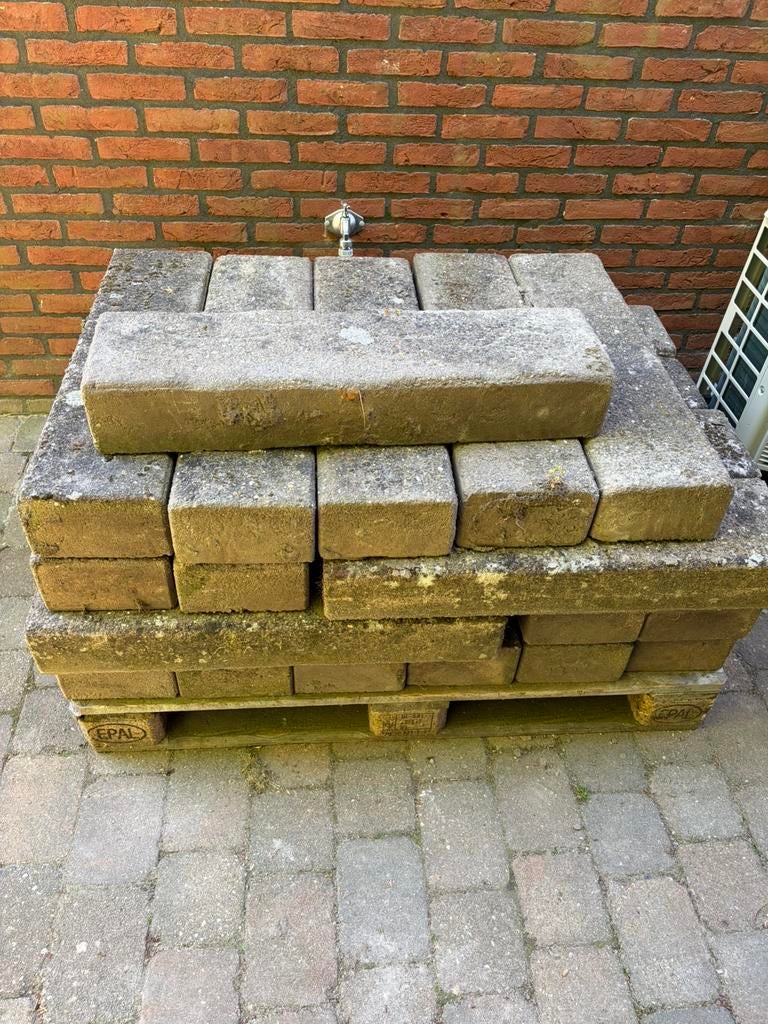 Gratis 25x betonbiels 75x20x12 cm, Tuin en Terras, Bielzen en Borders, Ophalen, Gebruikt, Biels, Minder dan 25 cm