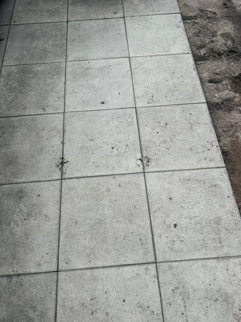 Gratis tuintegels, Doe-het-zelf en Verbouw, Tegels, Ophalen, Zo goed als nieuw, 10 m² of meer, Vloertegels